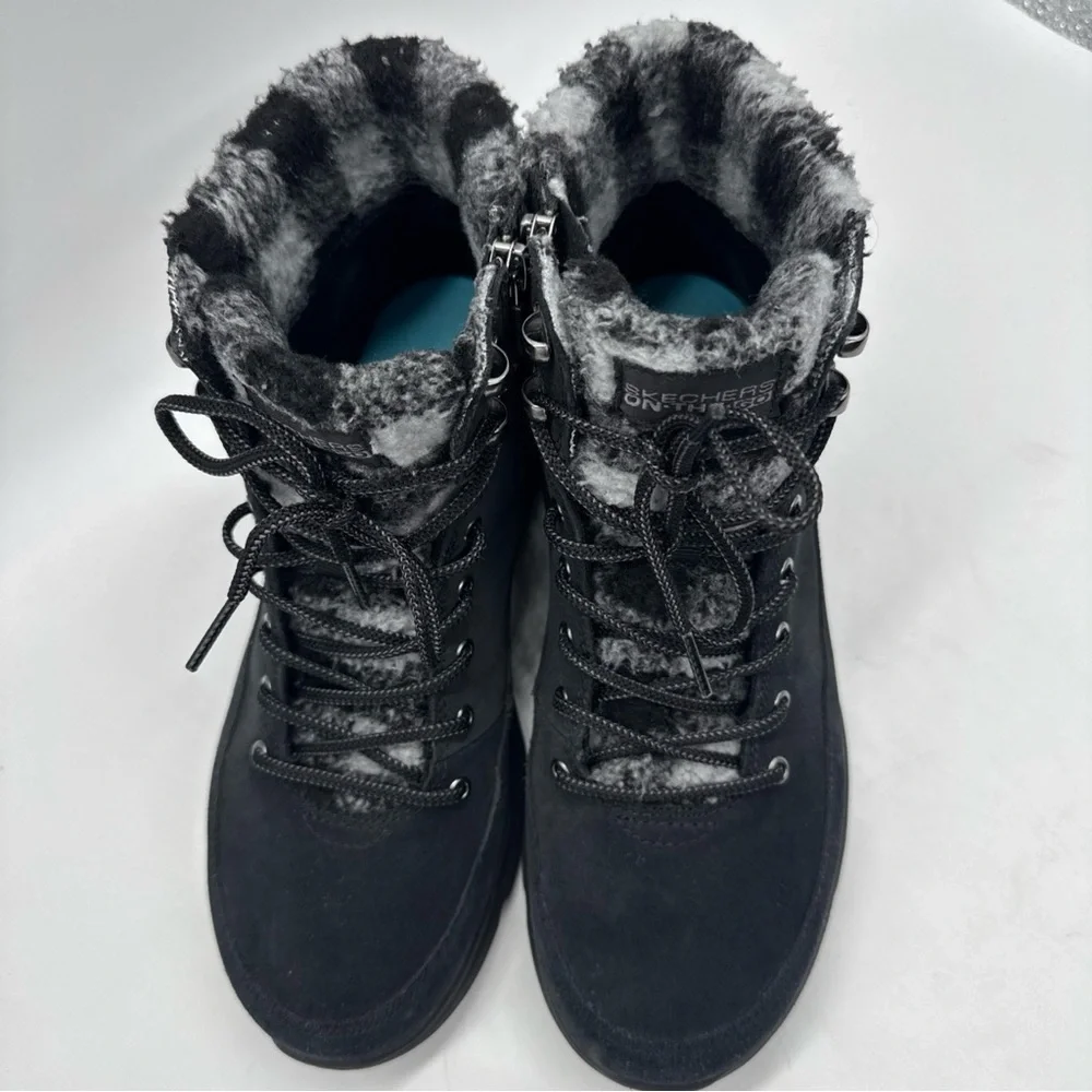 Skechers Women's Black and Gray Winter Boots